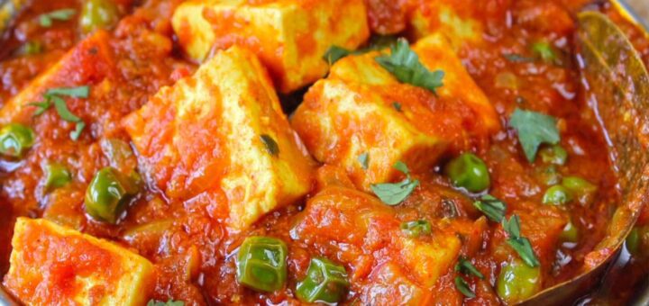 Dhaba style matar paneer recipe in iron kadhai