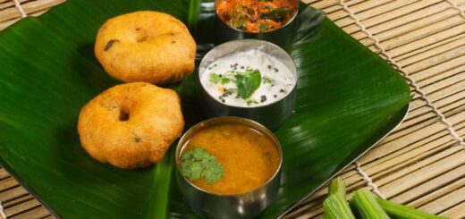 Medu Vada Recipe Urad with chutney and sambar